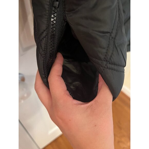 Kenneth Cole Women's Short Quilted Puffer Jacket Black Size L - Picture 4 of 7